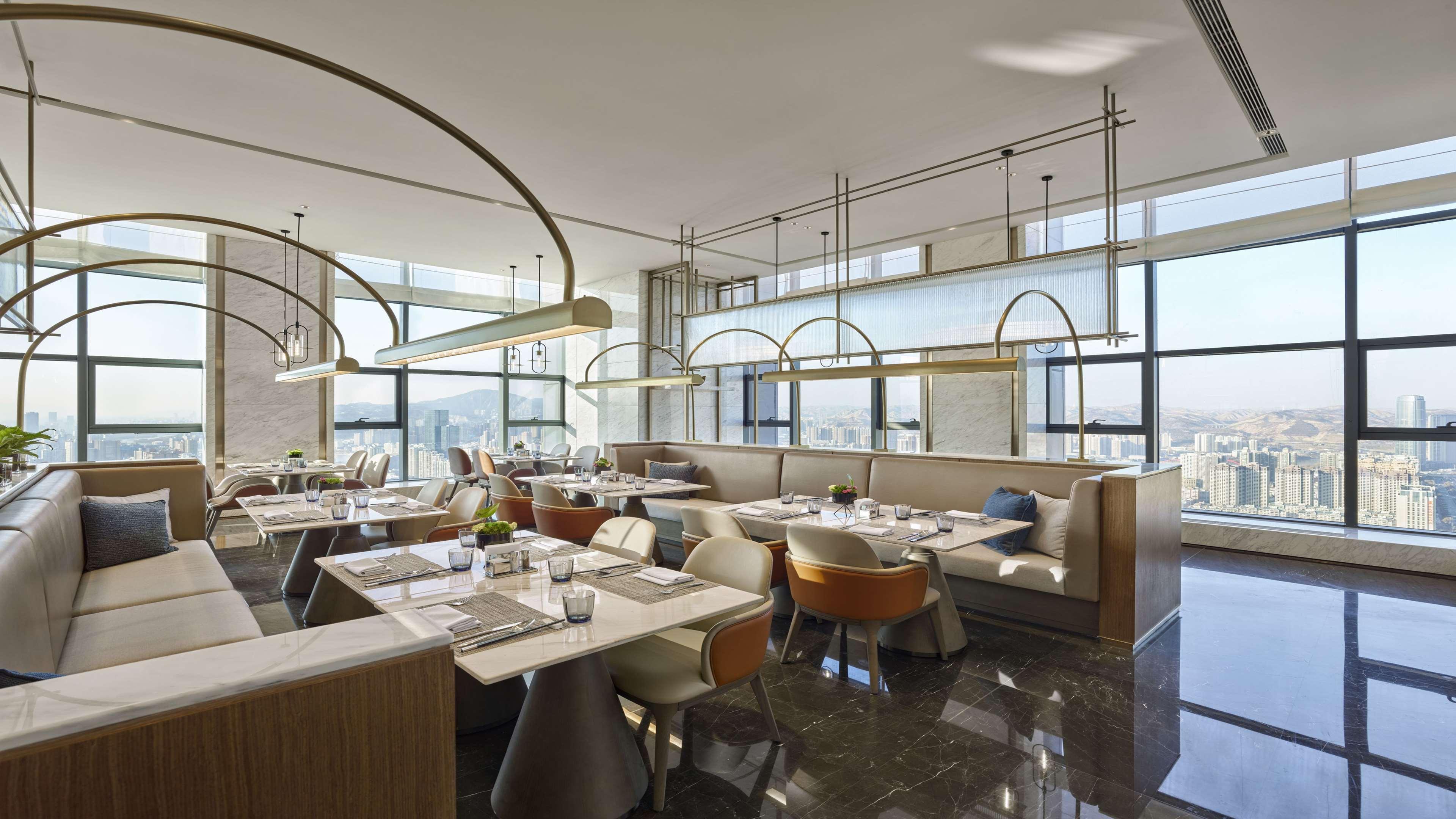 Hilton Lanzhou City Center Bagian luar foto