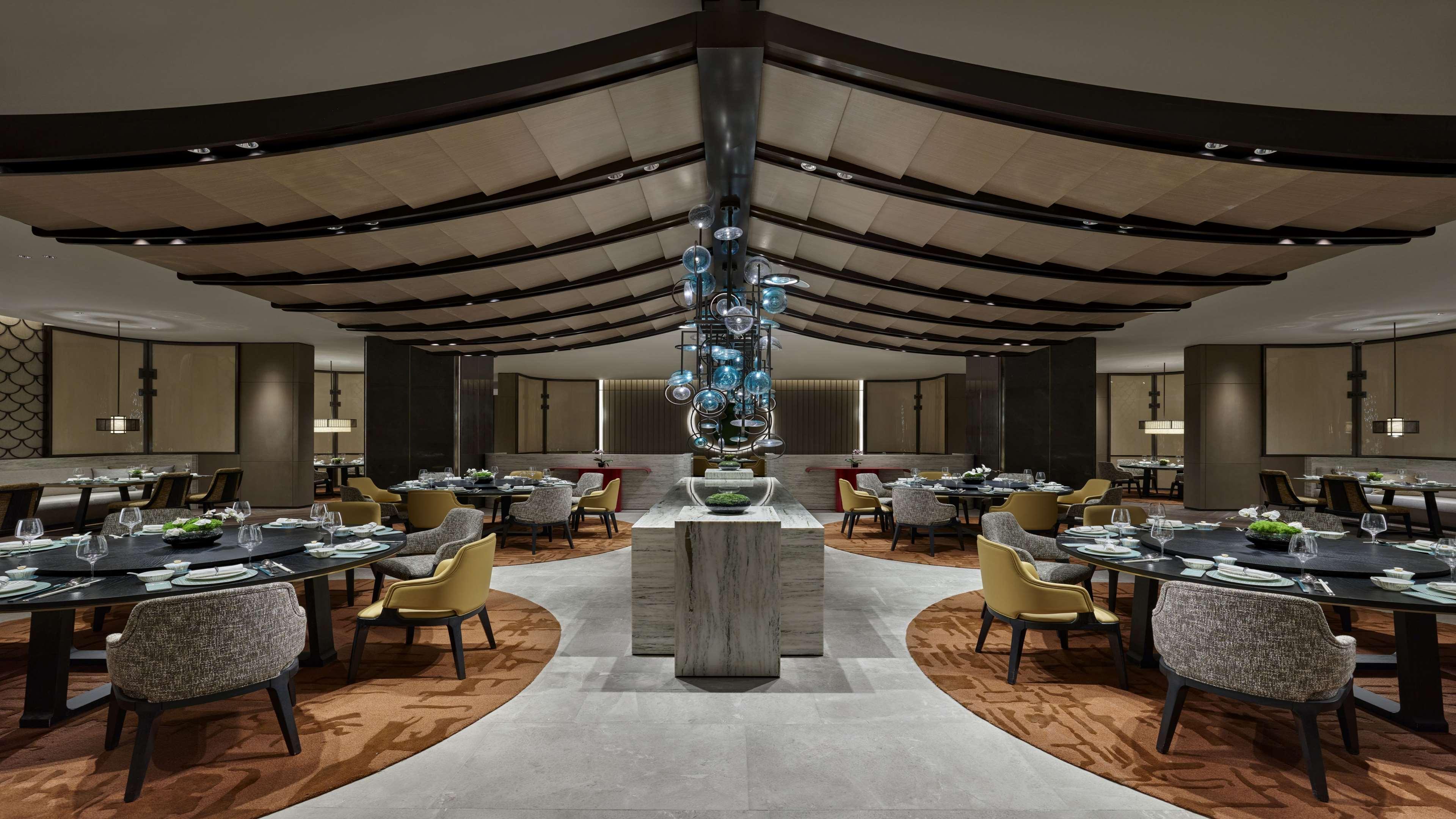Hilton Lanzhou City Center Bagian luar foto