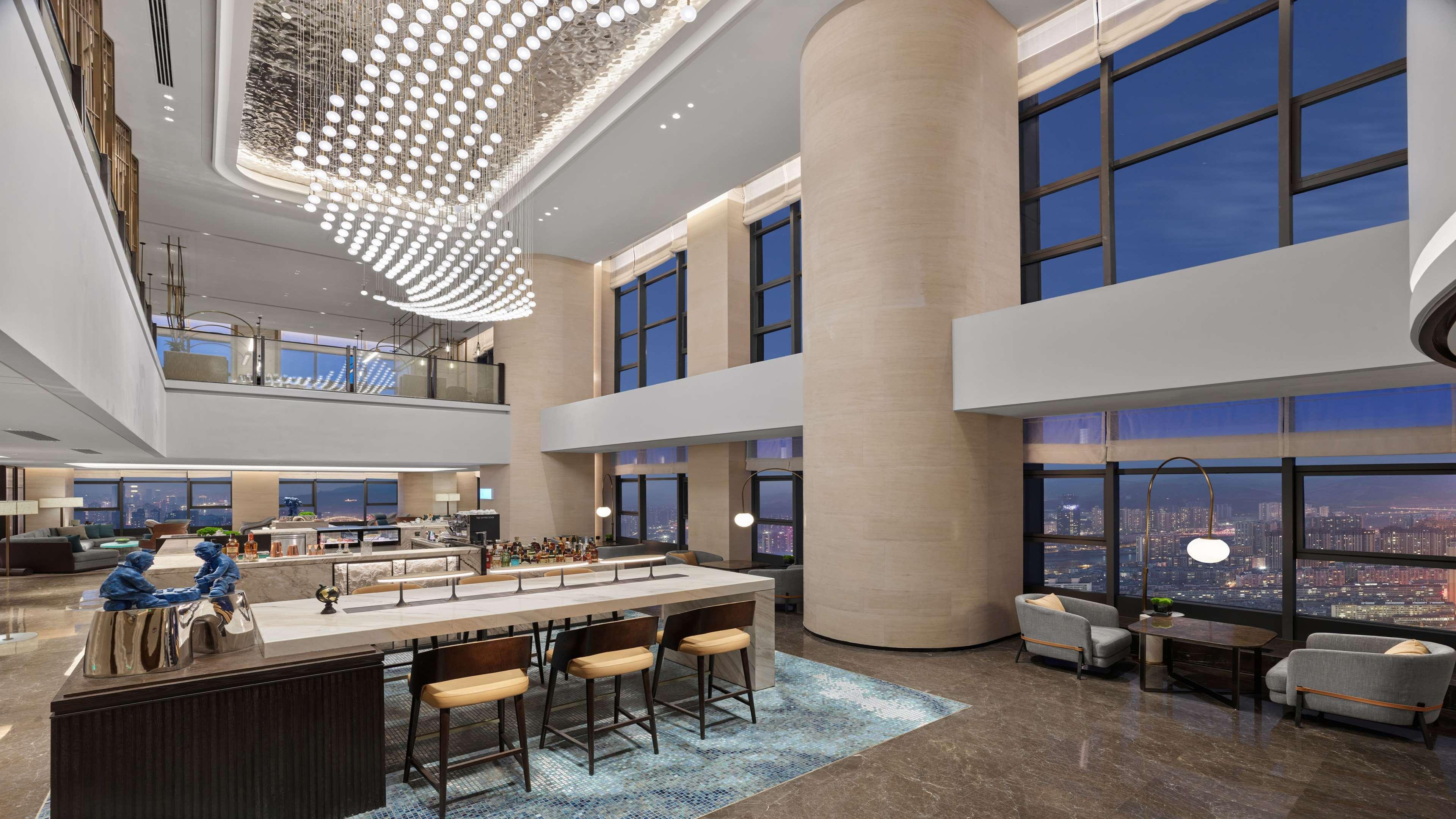 Hilton Lanzhou City Center Bagian luar foto