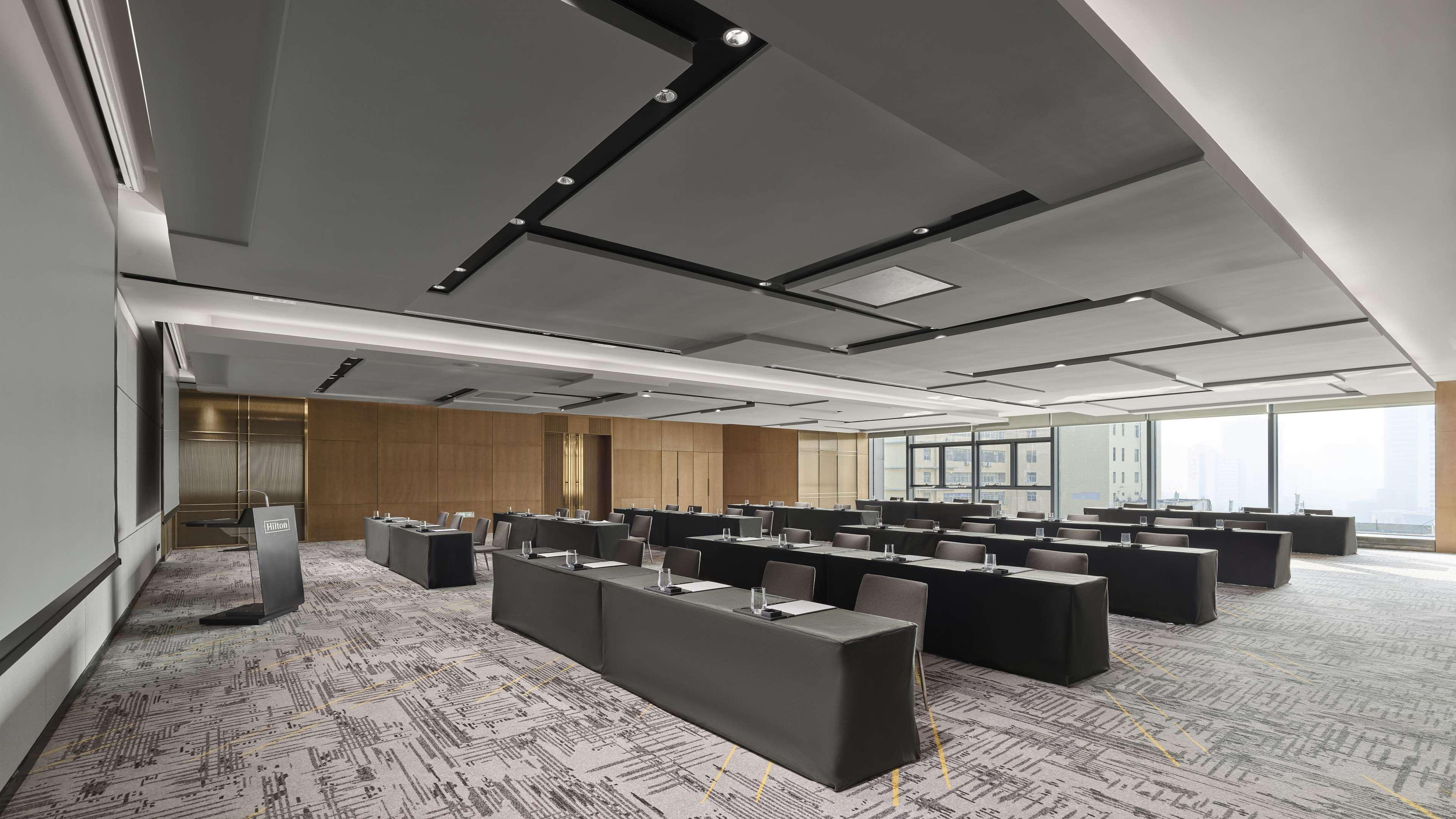 Hilton Lanzhou City Center Bagian luar foto