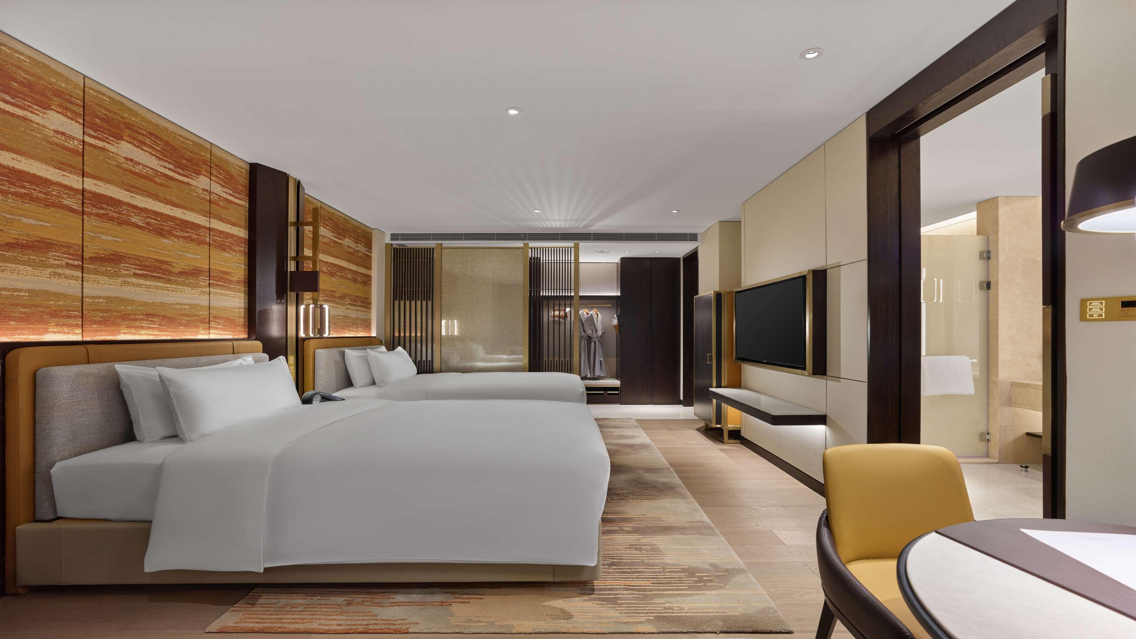 Hilton Lanzhou City Center Bagian luar foto