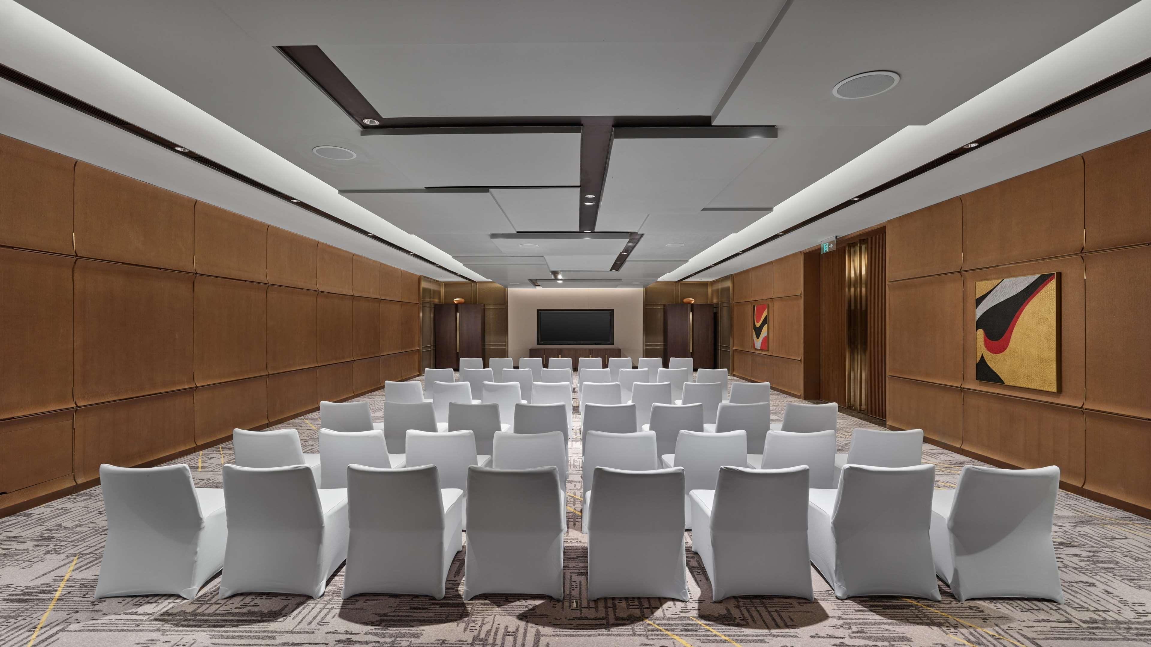 Hilton Lanzhou City Center Bagian luar foto