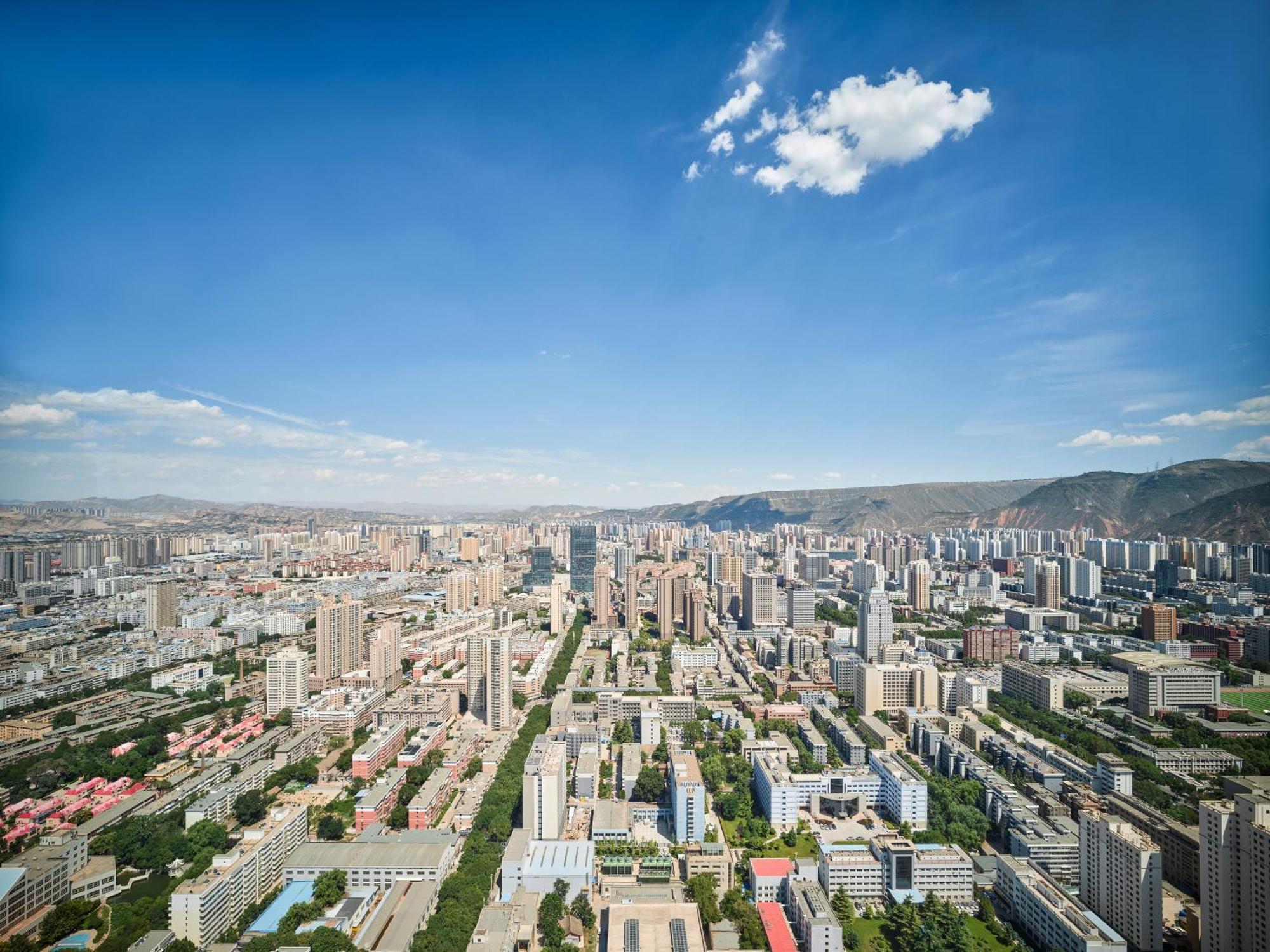 Hilton Lanzhou City Center Bagian luar foto